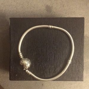 Pandora bracelet Size: medium